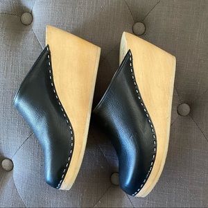 Maguba Wedge Clogs